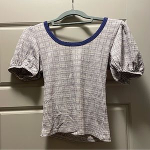 T-shirt super cute purple from Abound size XS